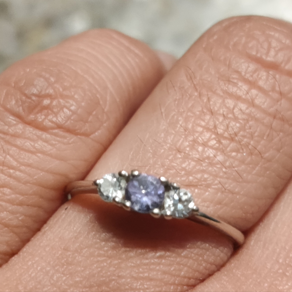 10K white gold & Tanzanite ring
